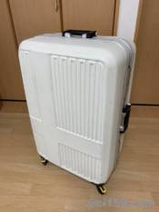 INV675スーツケース