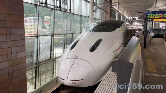 鉄道レビュー】九州新幹線800系で鹿児島中央駅から博多駅へ | ブリジ