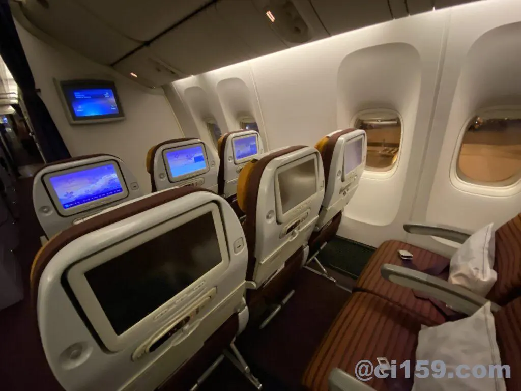 フライトレビュー】タイ国際航空TG622便（777-300ER） | ブリジロック