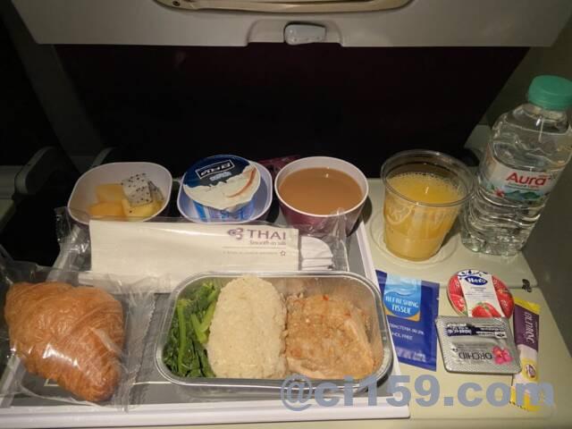 タイ国際航空TG622の機内食