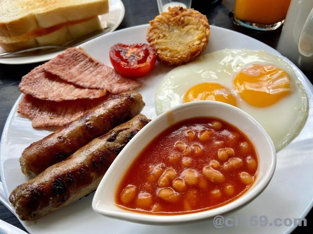 タイ】パタヤの洋食屋さん「Kungs Soi Lenkee」 | ブリジロックの旅日記