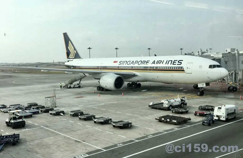 シンガポール航空 Boeing 787-10 シンガポール航空 Boeing 787-10 9V-SCR 成田国際空港 航空