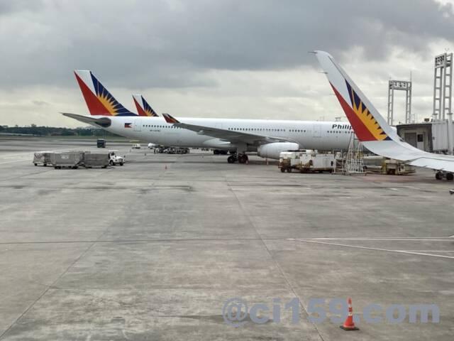 駐機中のフィリピン航空