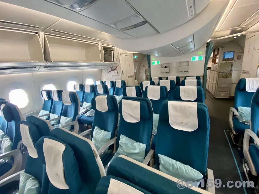 Vietnam airlines ベトナム航空 国際線 機内 ブランケット - テーブル