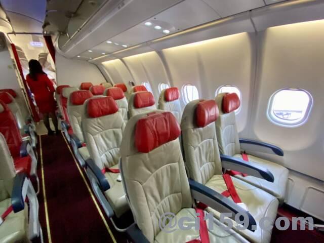 エアアジアXJ613便の座席