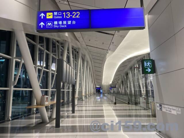 香港国際空港のスカイブリッジ