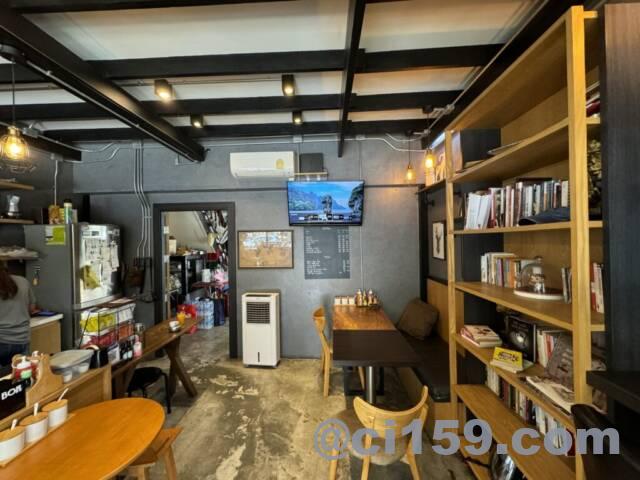 JJ Motorbike Cafeの店内