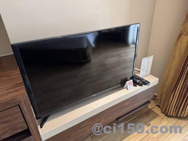 液晶テレビ