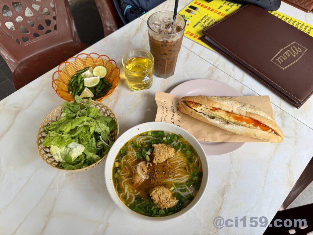 ダナンでランチ