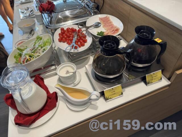 ホテルの朝食