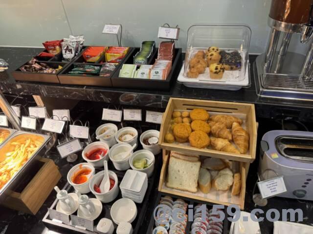 CIP Orchid Lounge 2
