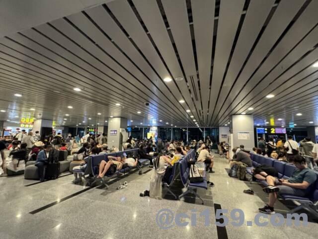 ダナン空港の1階搭乗口