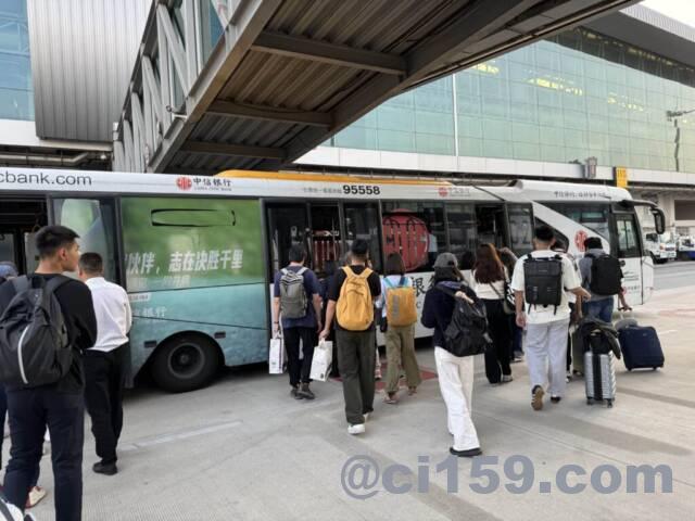 空港内専用バス