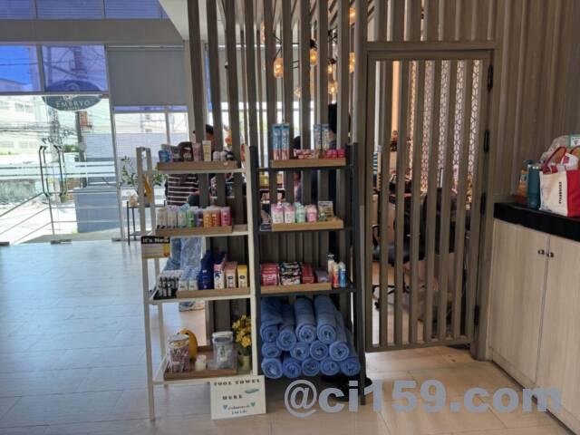 ホテルの売店