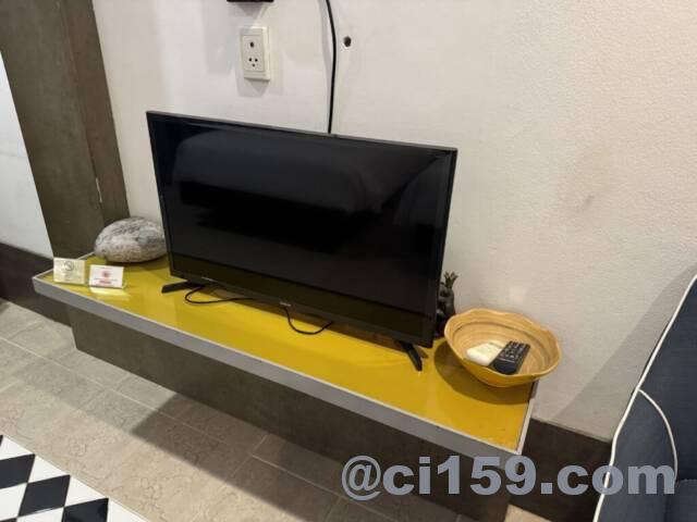 ホテルの液晶テレビ