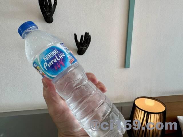 ホテルの無料飲料水
