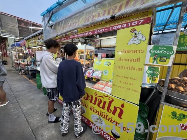 ソーポン市場の屋台