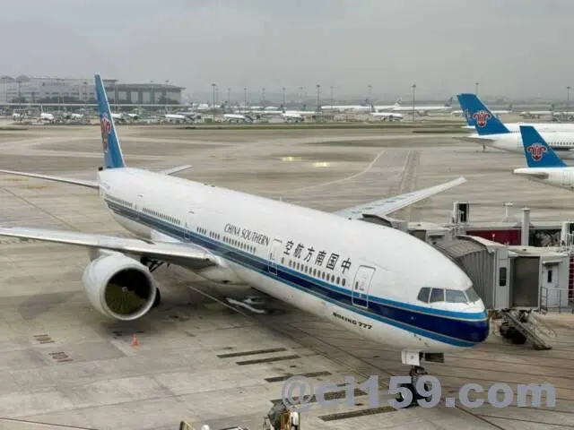 工場直売 1:200 (特価)10000円 チャイナ航空・中国南方航空 18,000