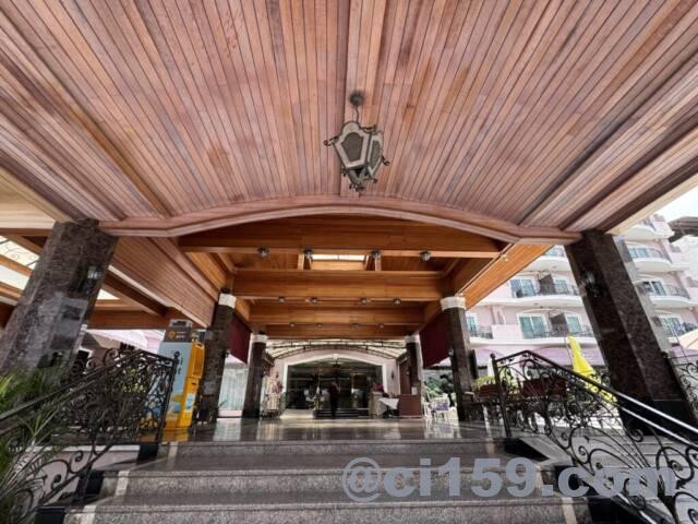 LK METROPOLE