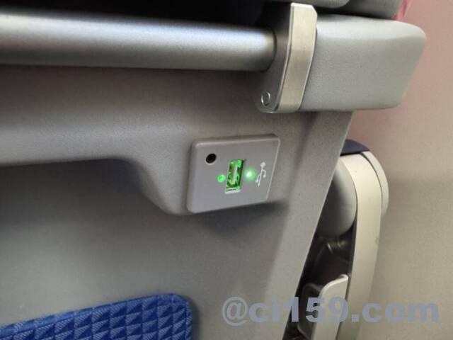 座席のUSBポート
