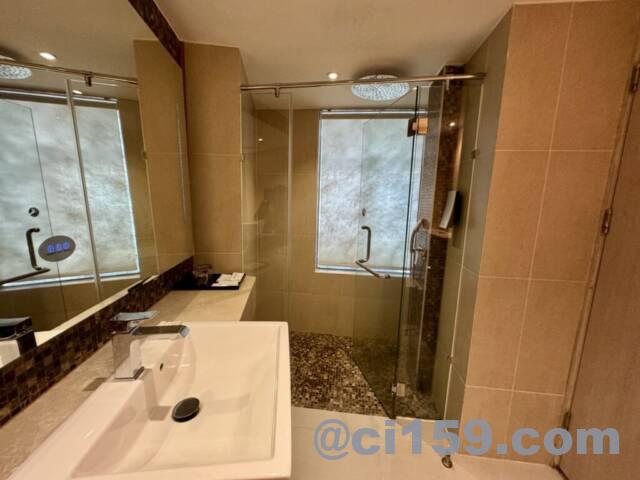 Shilat Avenue Pattayaのバスルーム