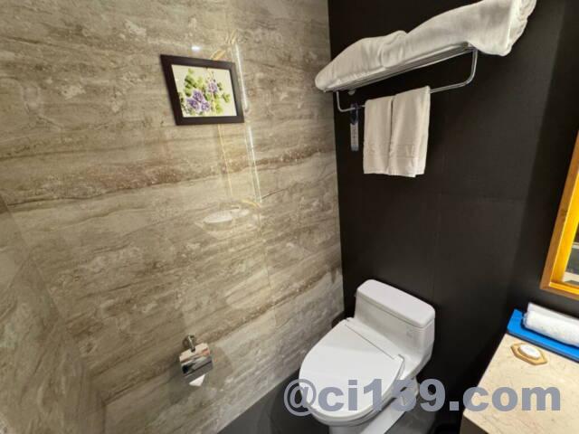 SALA Danang Beach Hotelのバスルーム