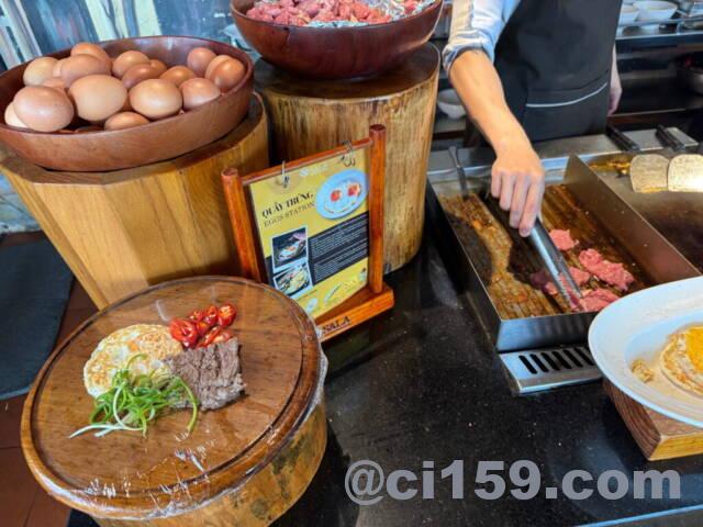 SALA Danang Beach Hotelの朝食