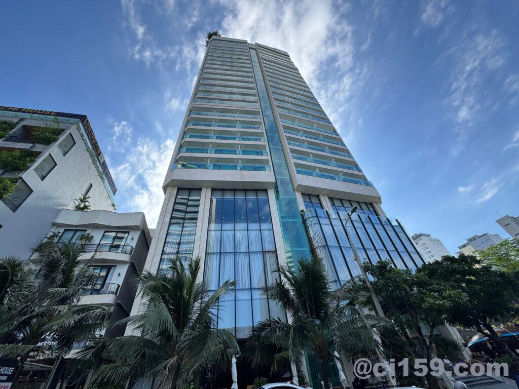 SALA Danang Beach Hotel