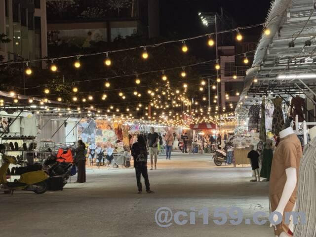 パタヤのナイトマーケット