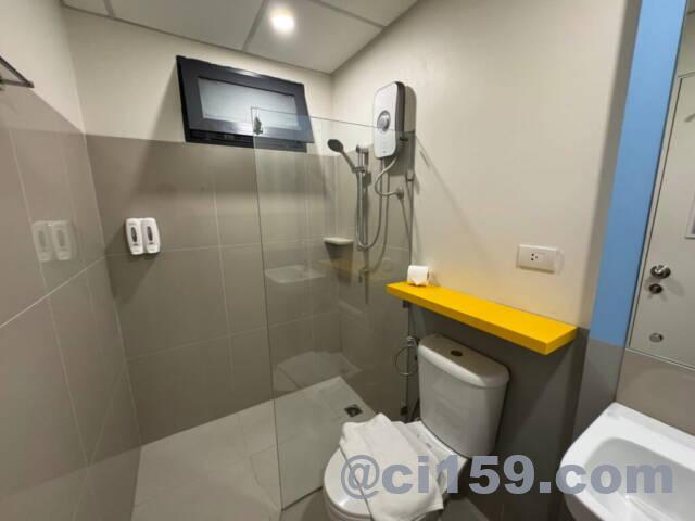 HOP INNのバスルーム