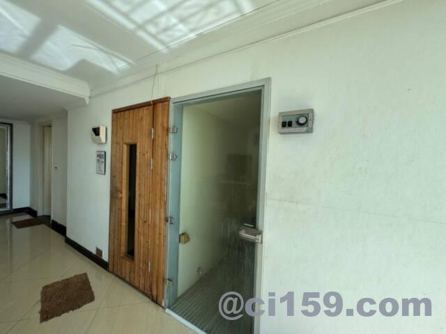 スチームルームとサウナ