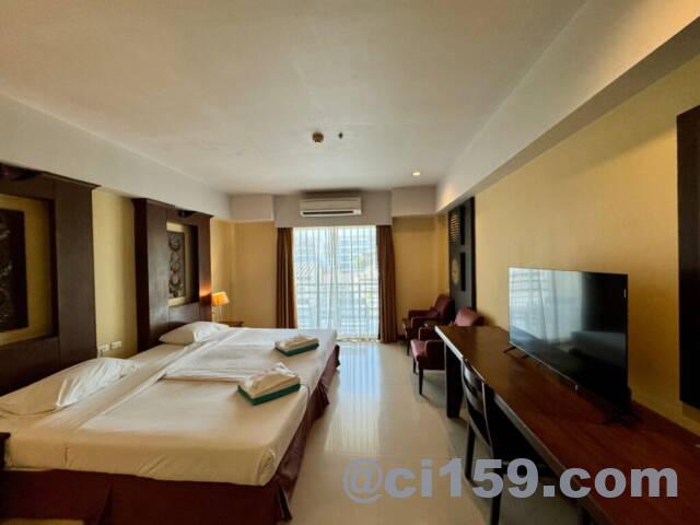 Golden Sea Pattaya