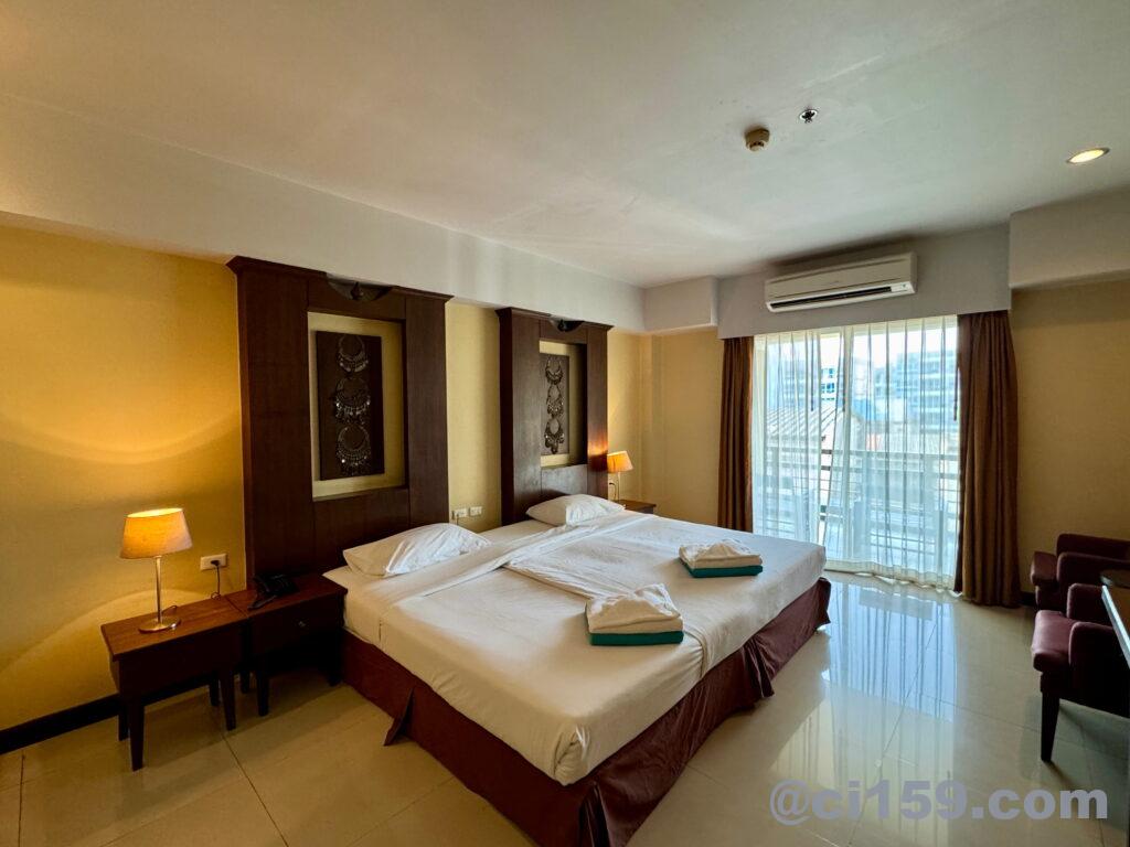 Golden Sea Pattaya