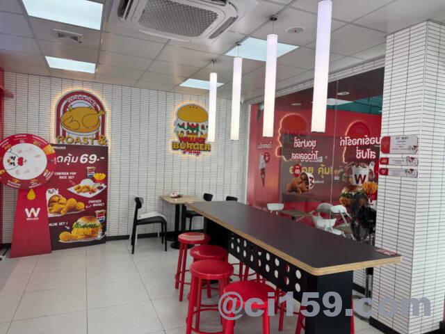 WALLACEの店内