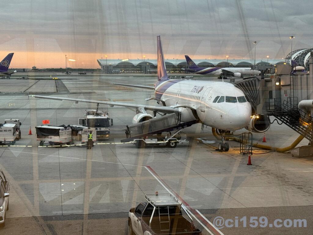 タイ国際航空エアバスA320-200