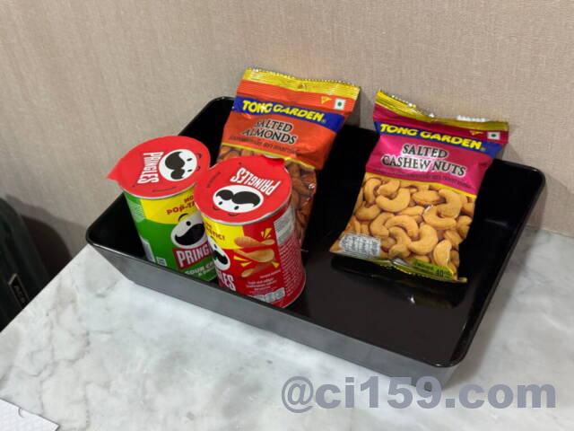 有料のスナック