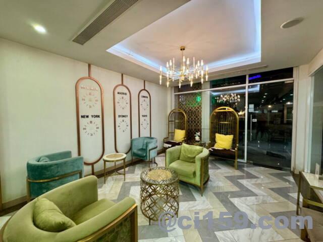 The Eight Hotelのロビー