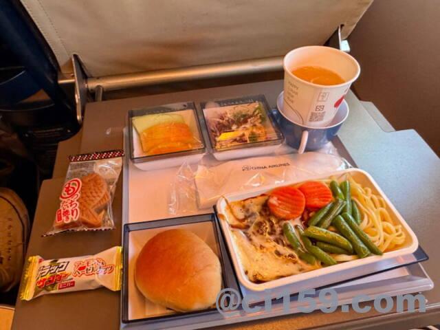 チャイナエアラインの機内食
