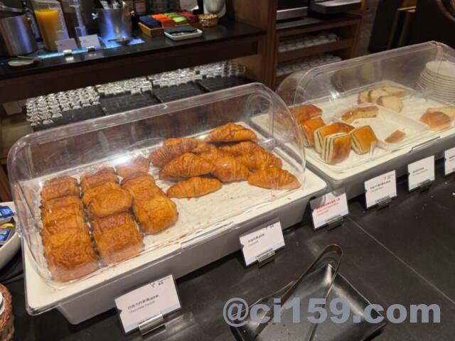 ラウンジの料理
