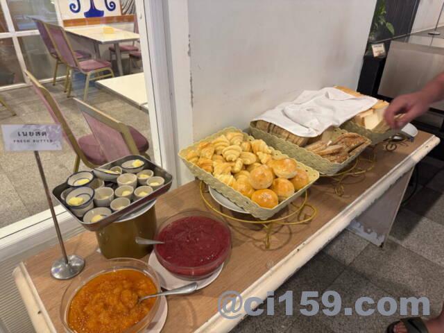 グランドベラホテルの朝食会場