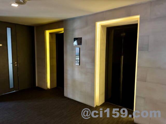 HOTEL VISTAのエレベーター