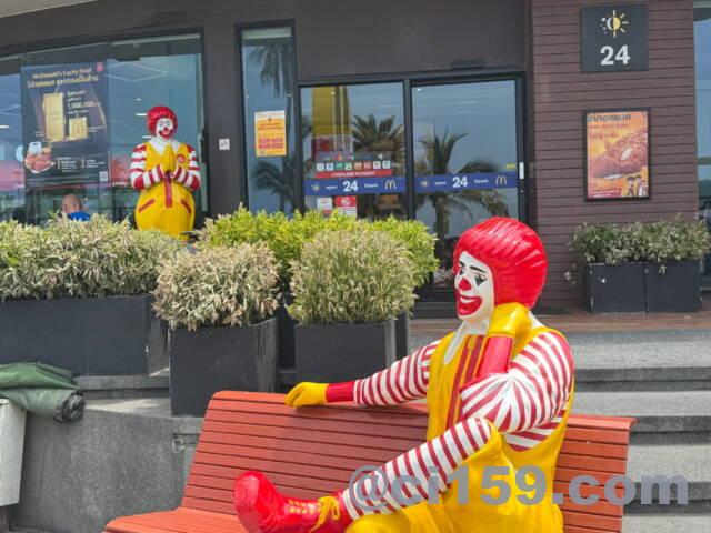 パタヤのマクドナルド