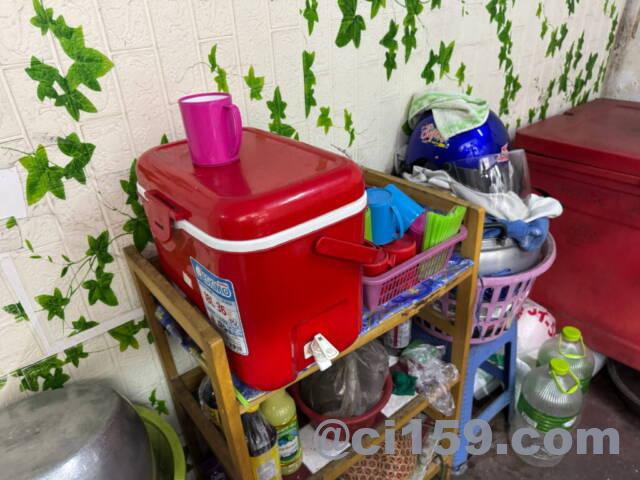 パタヤのローカル食堂