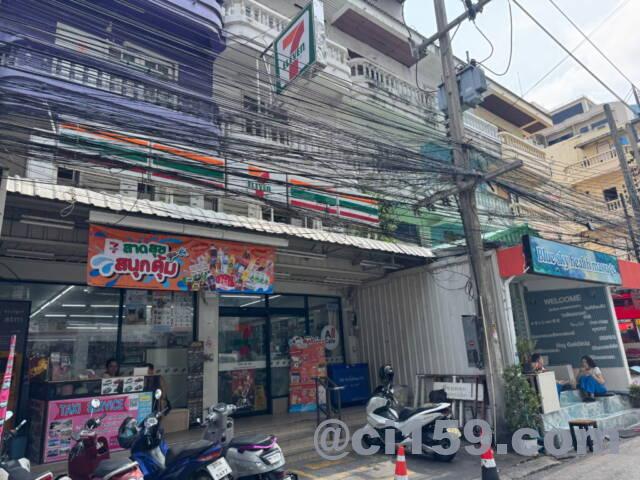 パタヤSoi8のセブンイレブン