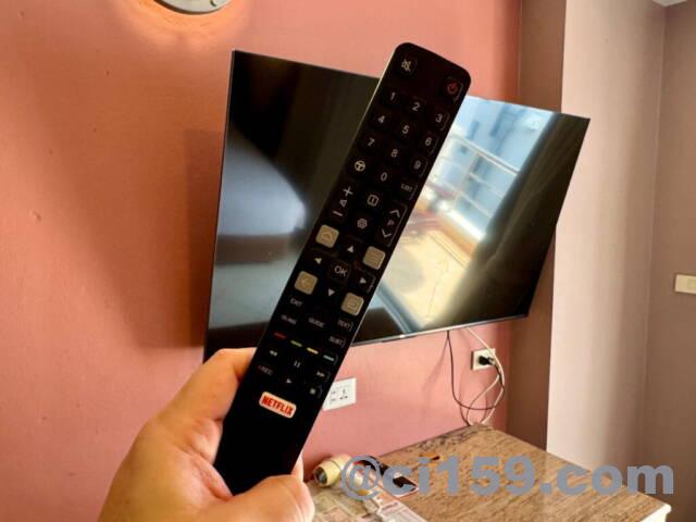 TCL製の液晶テレビ