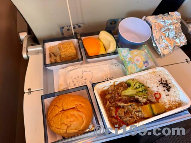 チャイナエアラインの機内食