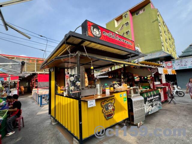 ソーポン市場のチキンケバブ屋台