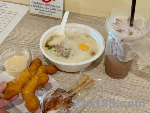 パタヤのタイ朝食