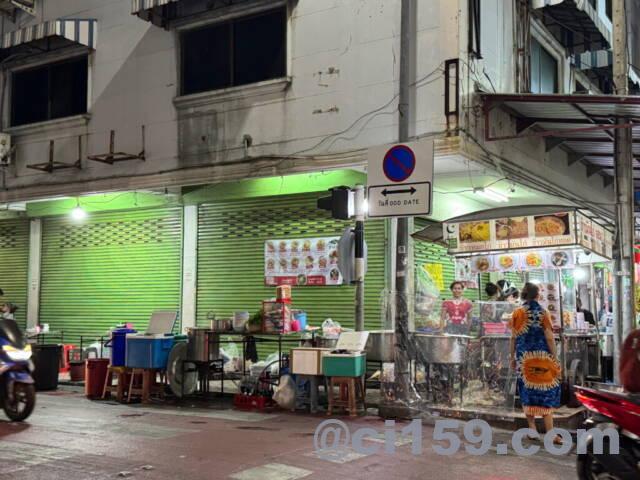 ソイブッカオ南のカオマンガイ屋