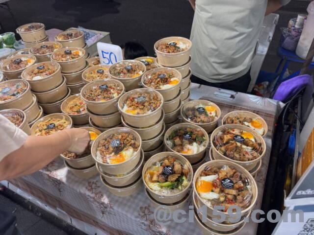 屋台のガパオライス